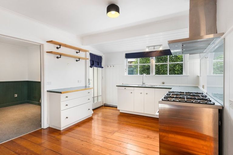 Photo of property in 210 Gascoigne Street, Raureka, Hastings, 4120