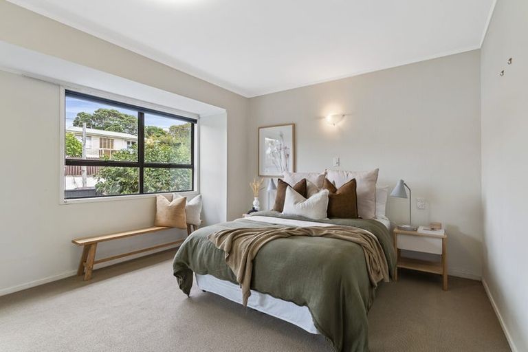 Photo of property in 2/30 Vauxhall Road, Devonport, Auckland, 0624