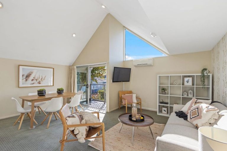 Photo of property in 1/1010 Colombo Street, St Albans, Christchurch, 8014