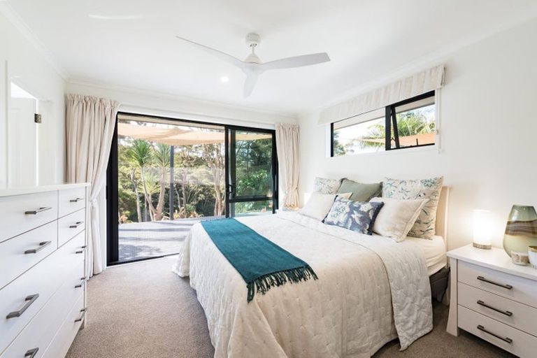Photo of property in 11 Spinnaker Point, Haruru, 0204
