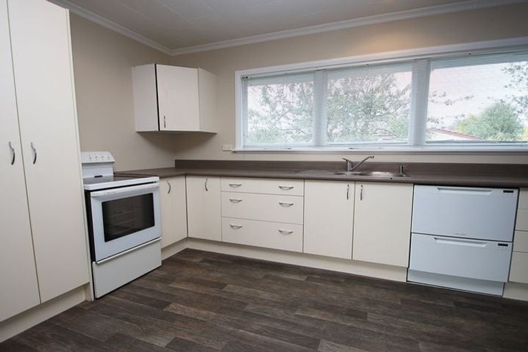 Photo of property in 6 Manuka Street, Mairehau, Christchurch, 8013