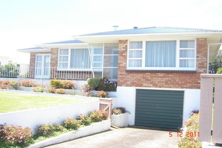 Photo of property in 3 Barrett Road, Spotswood, New Plymouth, 4310