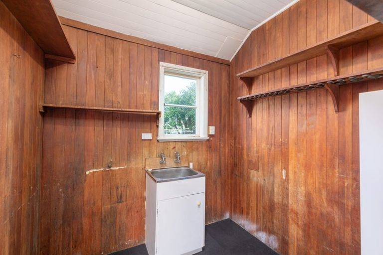 Photo of property in 72 Durham Crescent, Fairfield, Lower Hutt, 5011