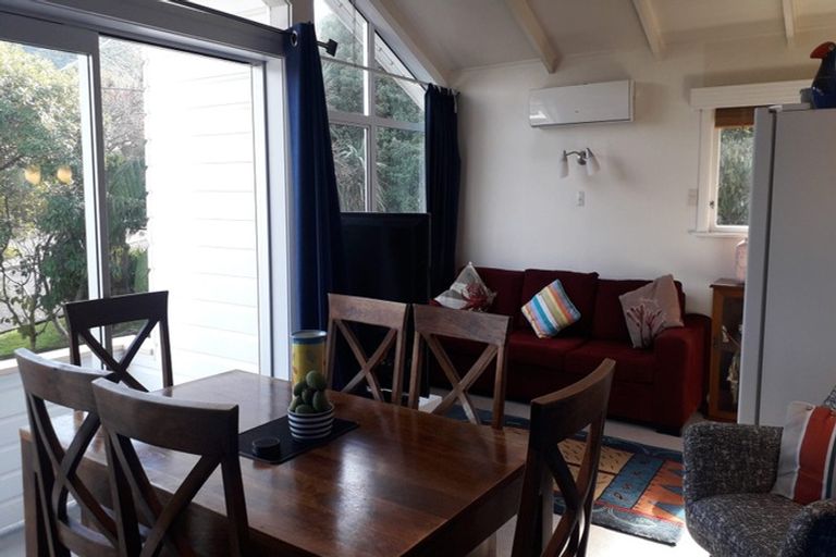 Photo of property in 9 Swansea Street, Khandallah, Wellington, 6035