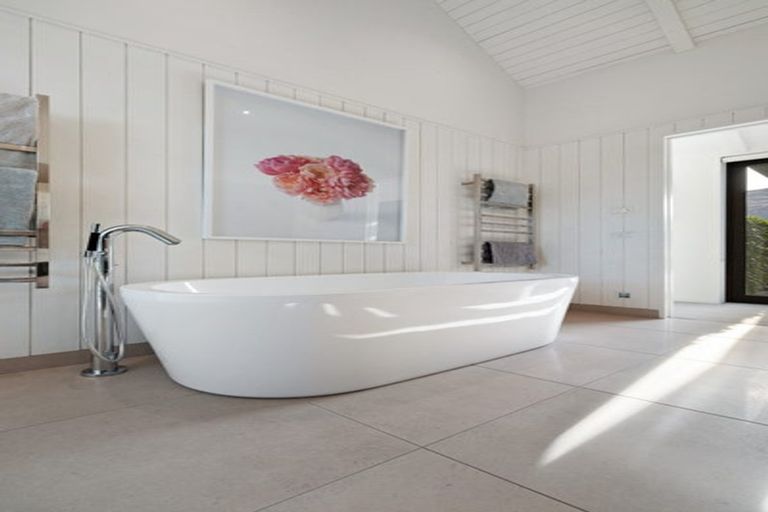 Photo of property in 47 Mooney Road, Speargrass Flat, Queenstown, 9371