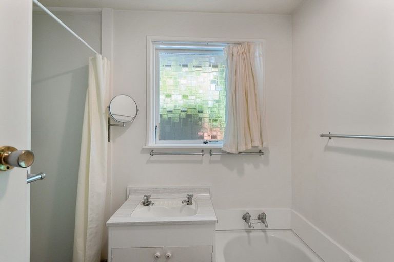 Photo of property in 2/23 Westmont Street, Ilam, Christchurch, 8041