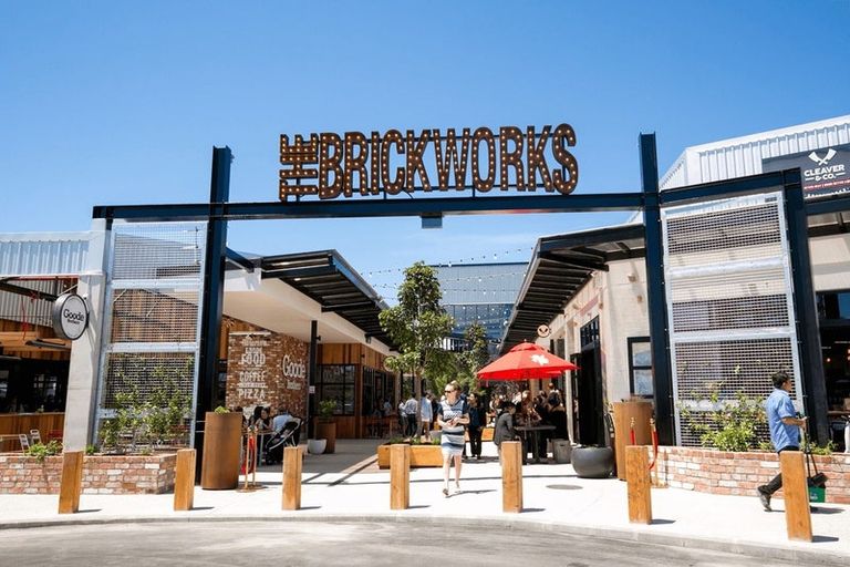 Photo of property in 2/3238 Great North Road, New Lynn, Auckland, 0600