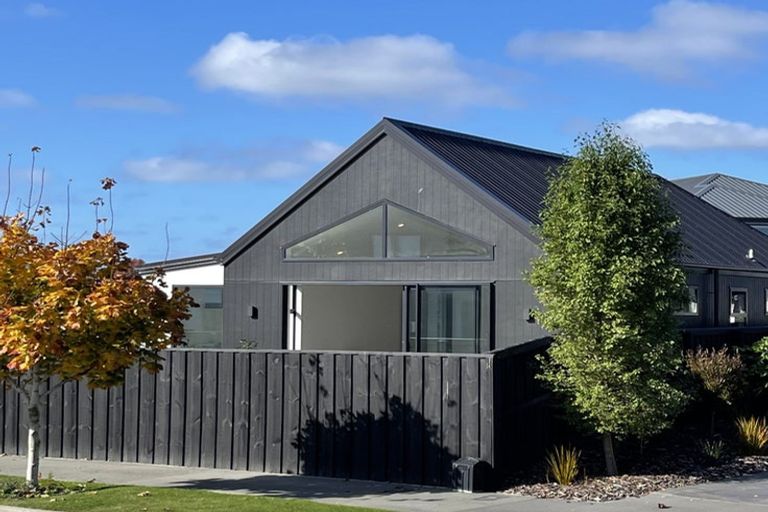 Photo of property in 1/1 Hebe Lane, Northwood, Christchurch, 8051