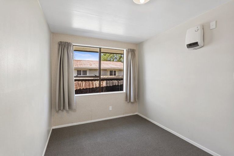 Photo of property in 1/14 Four Elms Place, Parklands, Christchurch, 8083