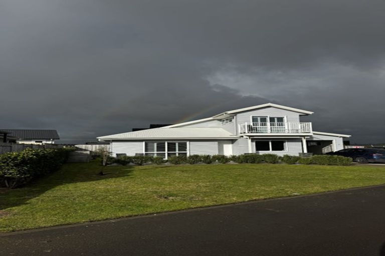 Photo of property in 6 Snappers Lane, Foxton Beach, Foxton, 4815