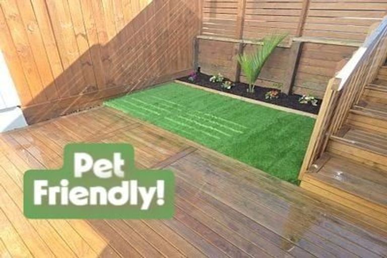 Photo of property in 105 Trias Road, Totara Vale, Auckland, 0629