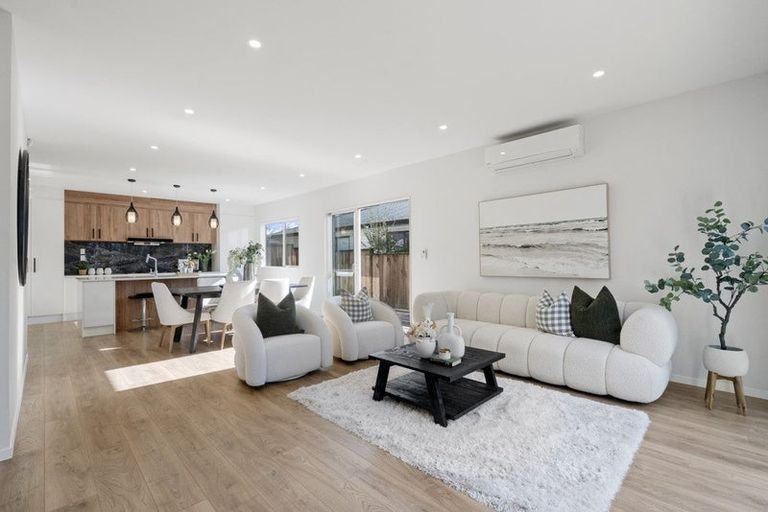 Photo of property in 47a Reynella Drive, Massey, Auckland, 0614