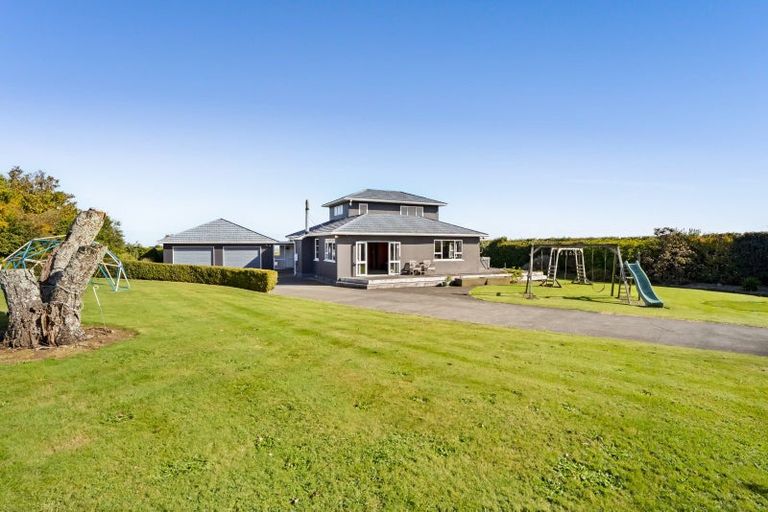 Photo of property in 2775 Eltham Road, Te Kiri, Opunake, 4682