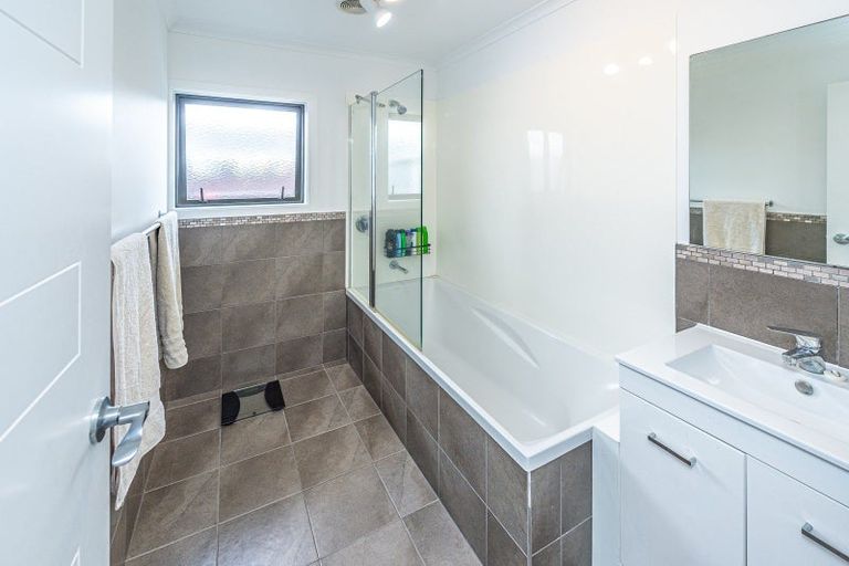Photo of property in 10 Kakaho Drive, Tawhero, Whanganui, 4501