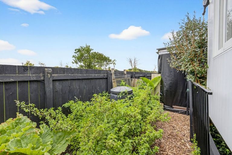 Photo of property in 203a Parkhurst Road, Parakai, 0830
