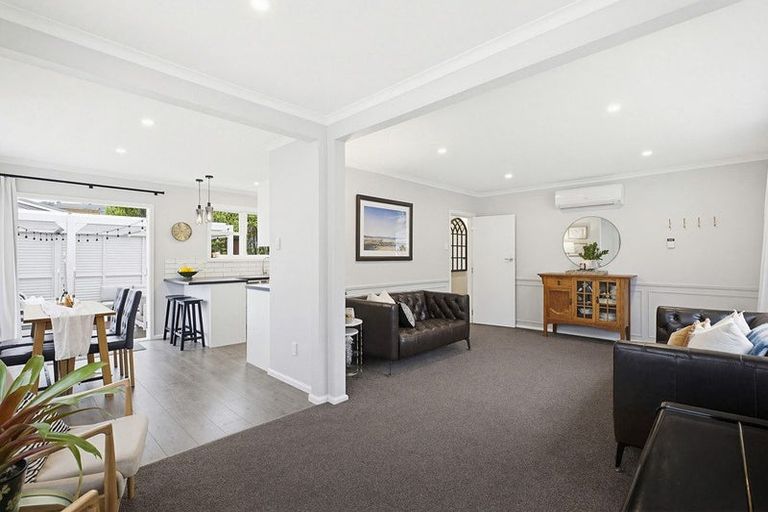 Photo of property in 4 Beauchamp Street, Tawa, Wellington, 5028
