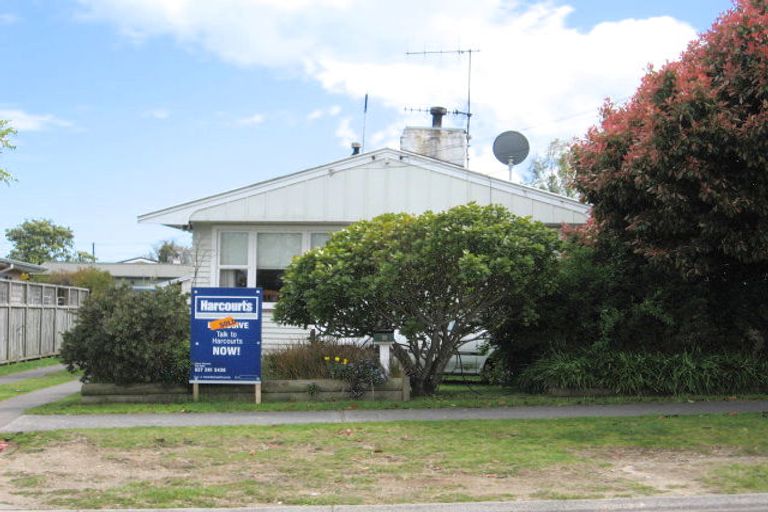 Photo of property in 8 Waitahanui Avenue, Taupo, 3330
