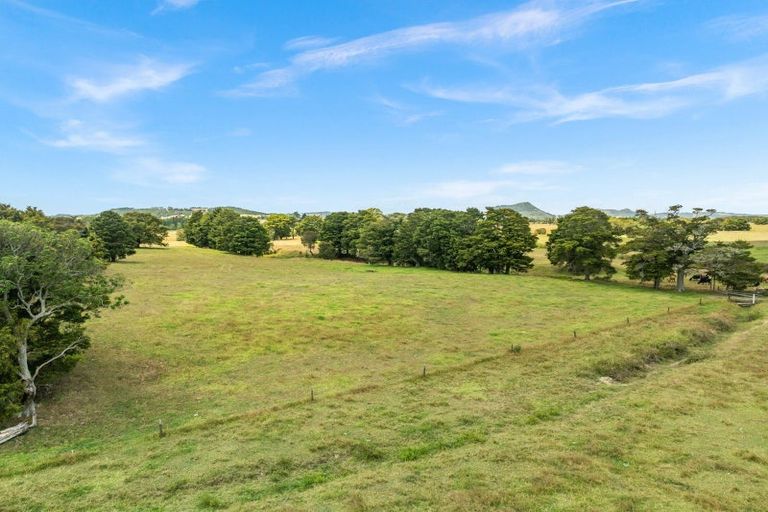 Photo of property in 2143 State Highway 1, Hukerenui, Hikurangi, 0182