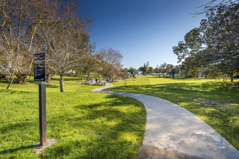Photo of property in 2 Grahame Street, Devonport, Auckland, 0624