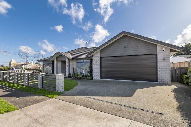 Photo of property in 1 Fairfield Road, Levin, 5510