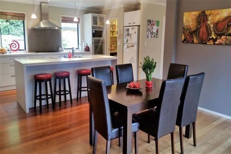 Photo of property in 22 Wiltshire Drive, Huntington, Hamilton, 3210