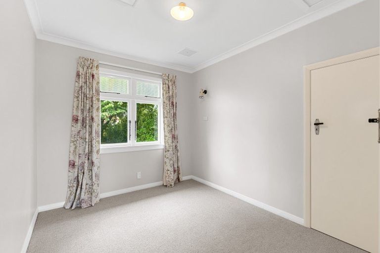 Photo of property in 70 Jickell Street, Hokowhitu, Palmerston North, 4410