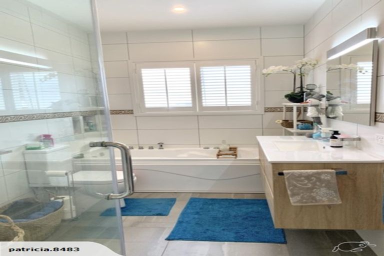 Photo of property in 24 Marie Costello Way, Beach Haven, Auckland, 0626