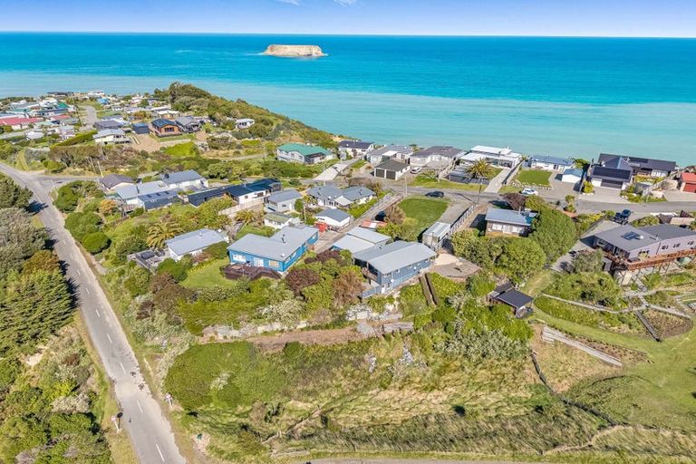 Photo of property in 16 Hall Street, Motunau, Waipara, 7387