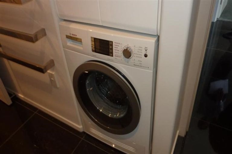 Photo of property in 162u6 Massey Street, Frankton, Hamilton, 3204