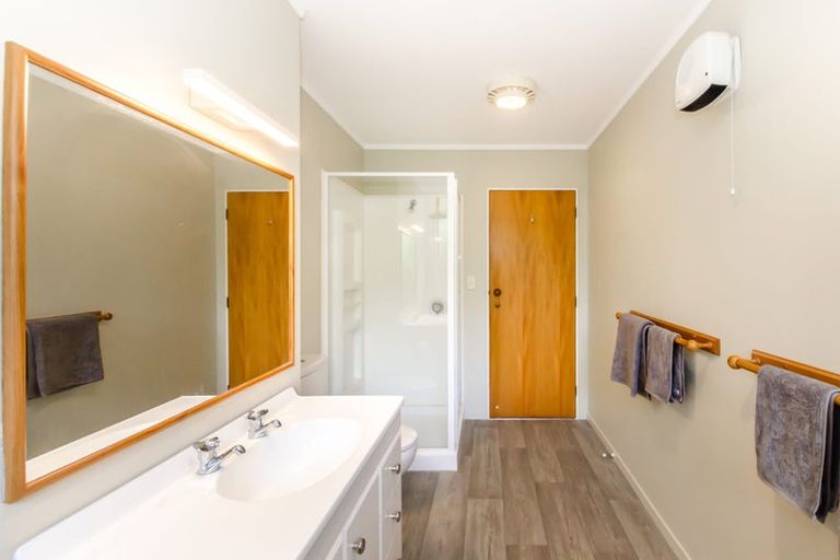 Photo of property in 11a Kohekohe Road, Waikanae, 5036