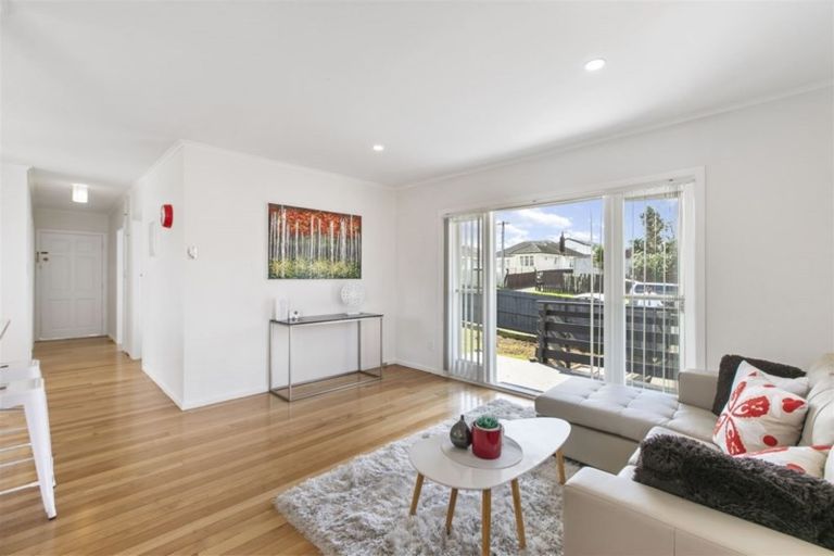 Photo of property in 1/23 Richard Road, Mangere, Auckland, 2022