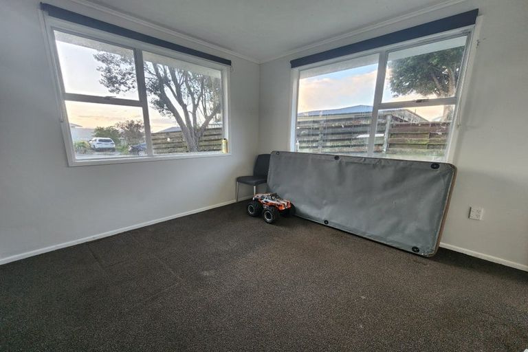 Photo of property in 56 Ernest Street, Ranui, Porirua, 5024