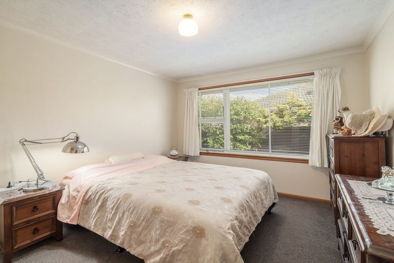 Photo of property in 33 Compton Street, Woolston, Christchurch, 8062