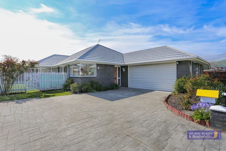 Photo of property in 27a Koromiko Street, Saint Martins, Christchurch, 8022
