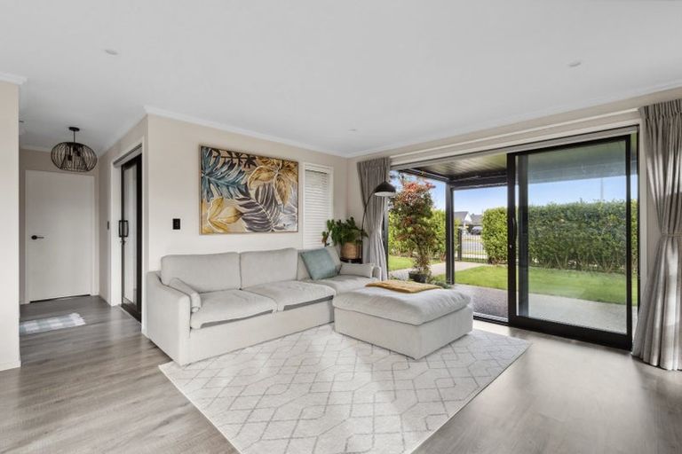 Photo of property in 1 Ruru Street, Cambridge, 3434