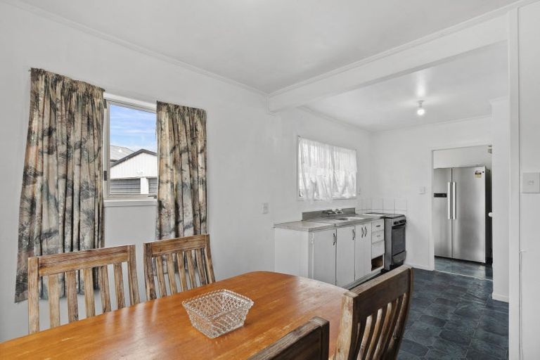 Photo of property in 2 Trounson Avenue, Clendon Park, Auckland, 2103