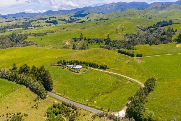 Photo of property in 214 Clinton-makaretu Road, Ashley Clinton, Takapau, 4286