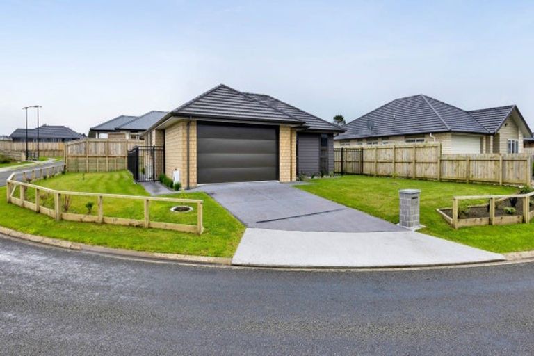 Photo of property in 3 Bianca Crescent, Stratford, 4332