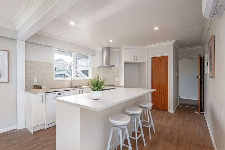 Photo of property in 6 Anaru Place, Awapuni, Palmerston North, 4412