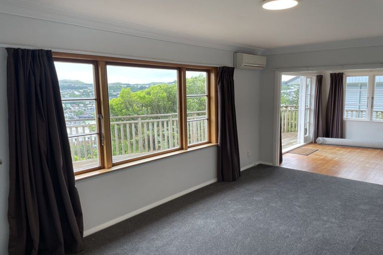 Photo of property in 34 Chesterton Street, Johnsonville, Wellington, 6037