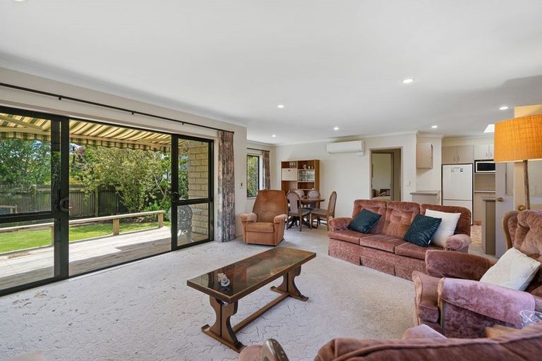 Photo of property in 230 Tukapa Street, Westown, New Plymouth, 4310