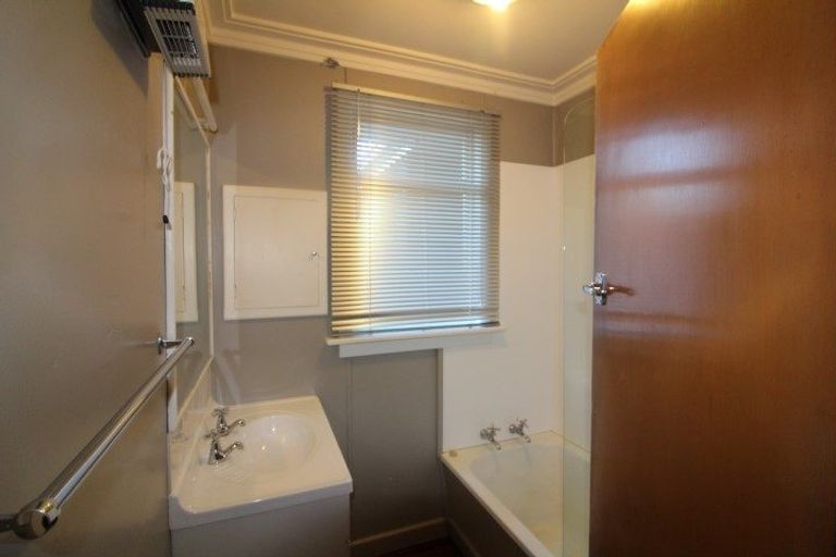 Photo of property in 10 Broomlea Street, Wakari, Dunedin, 9010
