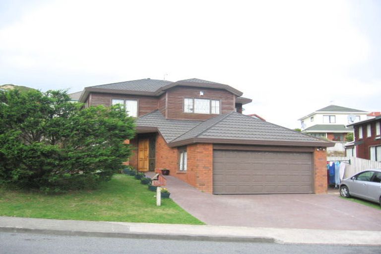 Photo of property in 102 Cortina Avenue, Johnsonville, Wellington, 6037