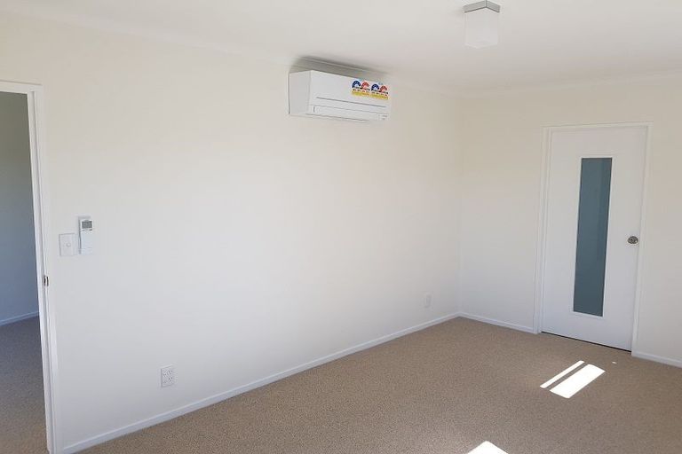 Photo of property in 55 Kenderdine Road, Papatoetoe, Auckland, 2025