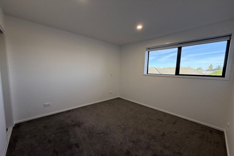 Photo of property in 2/5 Shearer Avenue, Papanui, Christchurch, 8052