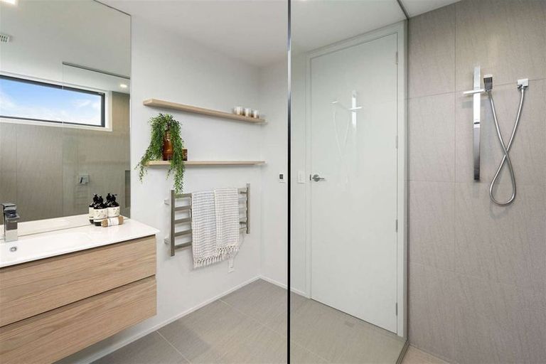 Photo of property in 53a Edward Avenue, Edgeware, Christchurch, 8013