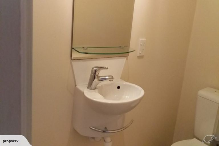 Photo of property in 12a Nikau Street, New Lynn, Auckland, 0600