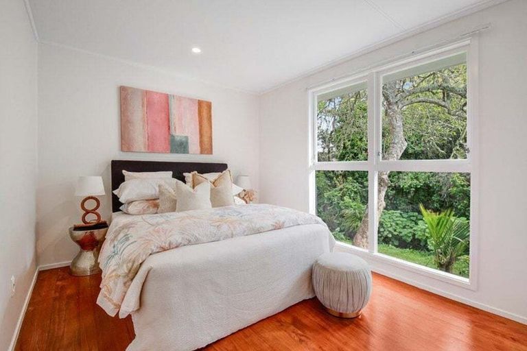Photo of property in 1/24 Albany Highway, Greenhithe, Auckland, 0632