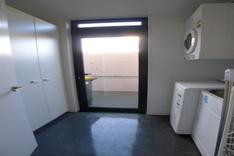 Photo of property in 2 Isitt Road, Hobsonville, Auckland, 0616