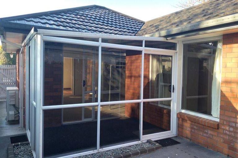 Photo of property in 4 Solway Avenue, Ilam, Christchurch, 8041
